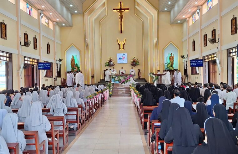 Tu sĩ Giáo phận Mỹ Tho họp mặt hành hương Năm Thánh 2025