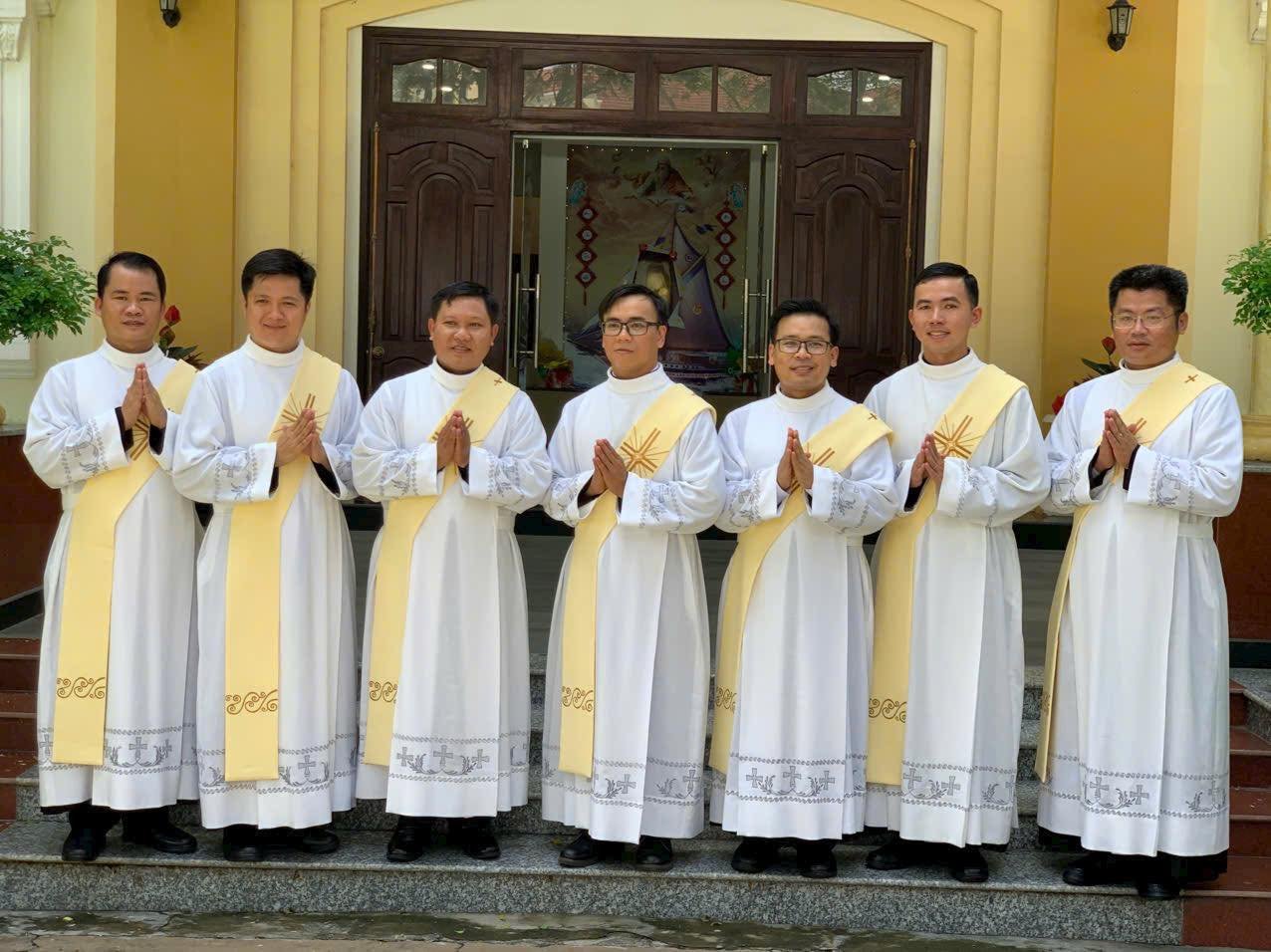 Thông báo về việc truyền chức linh mục