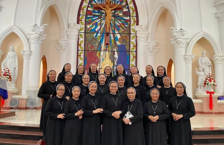 Tạ Ơn Dưới Bóng Thánh Cả Giuse – Cộng Đoàn Long Định 1